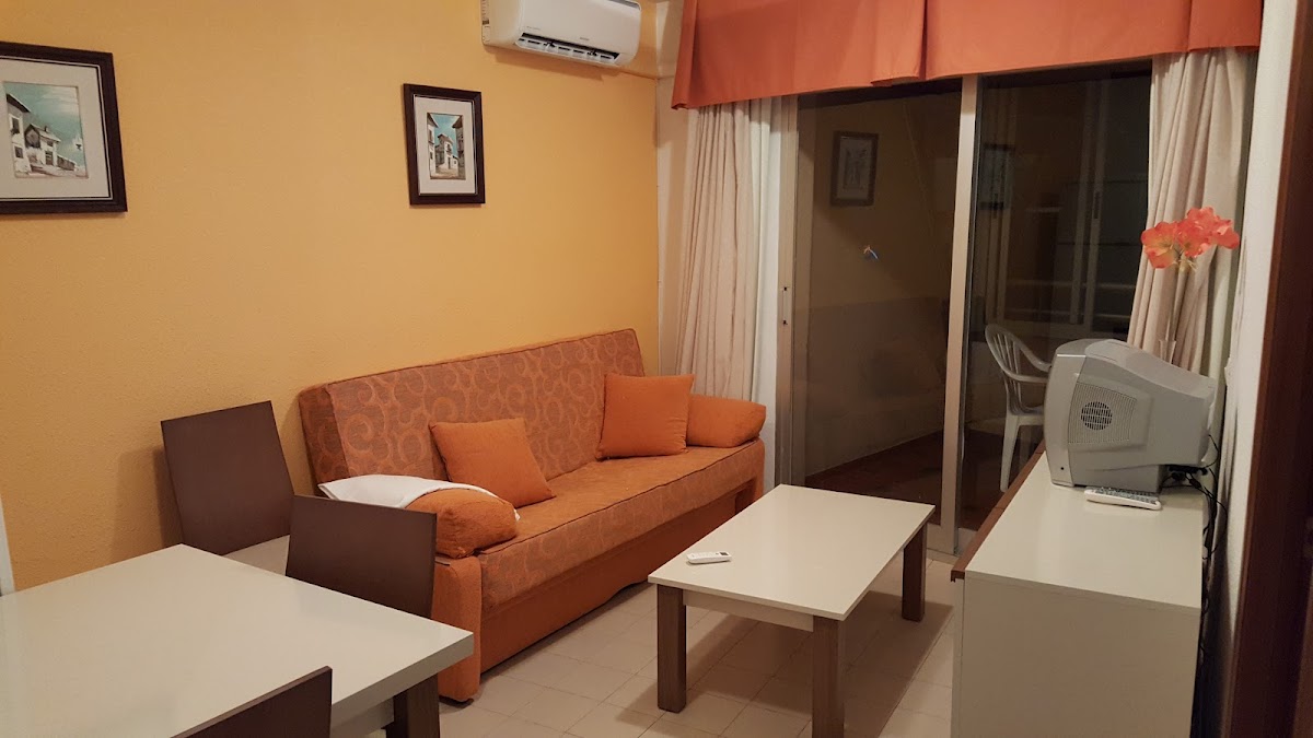 Room 8