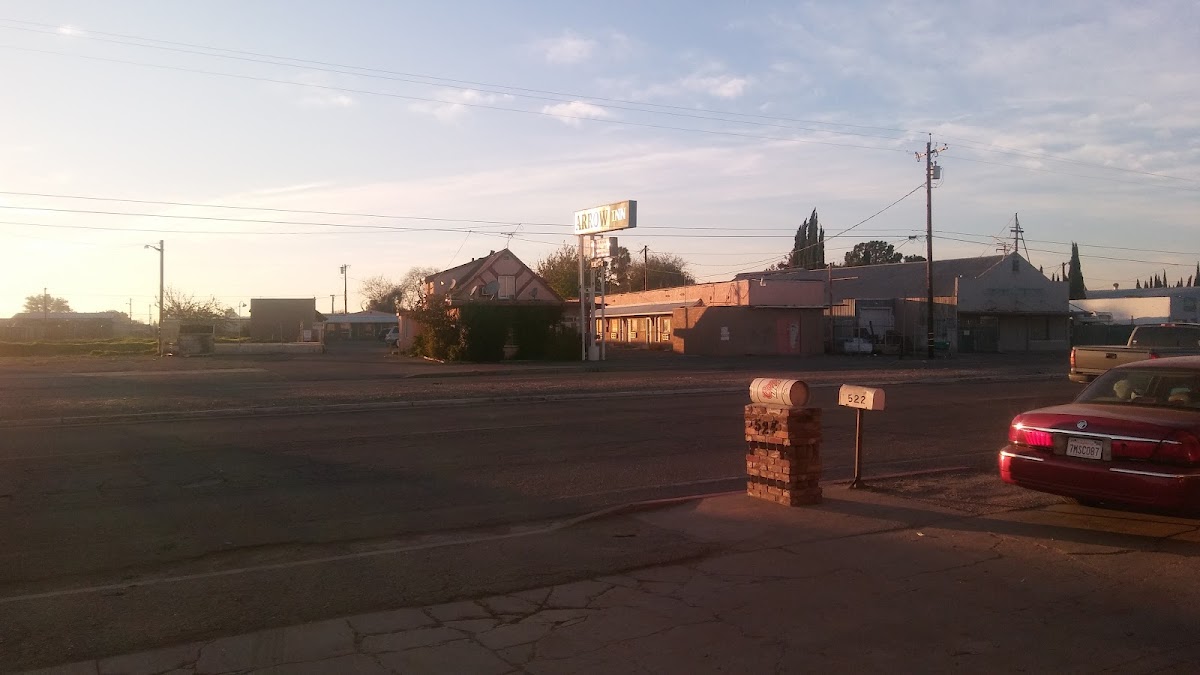 Arrow Inn