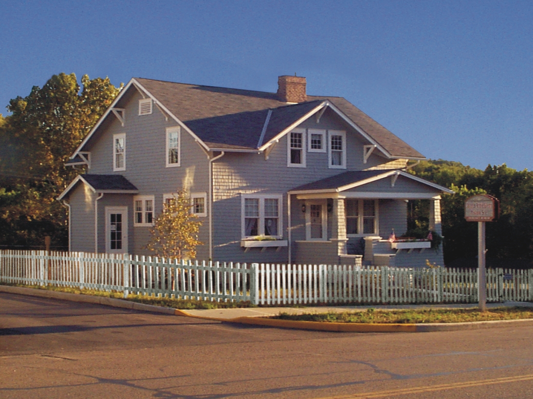 John & Annie Glenn Museum