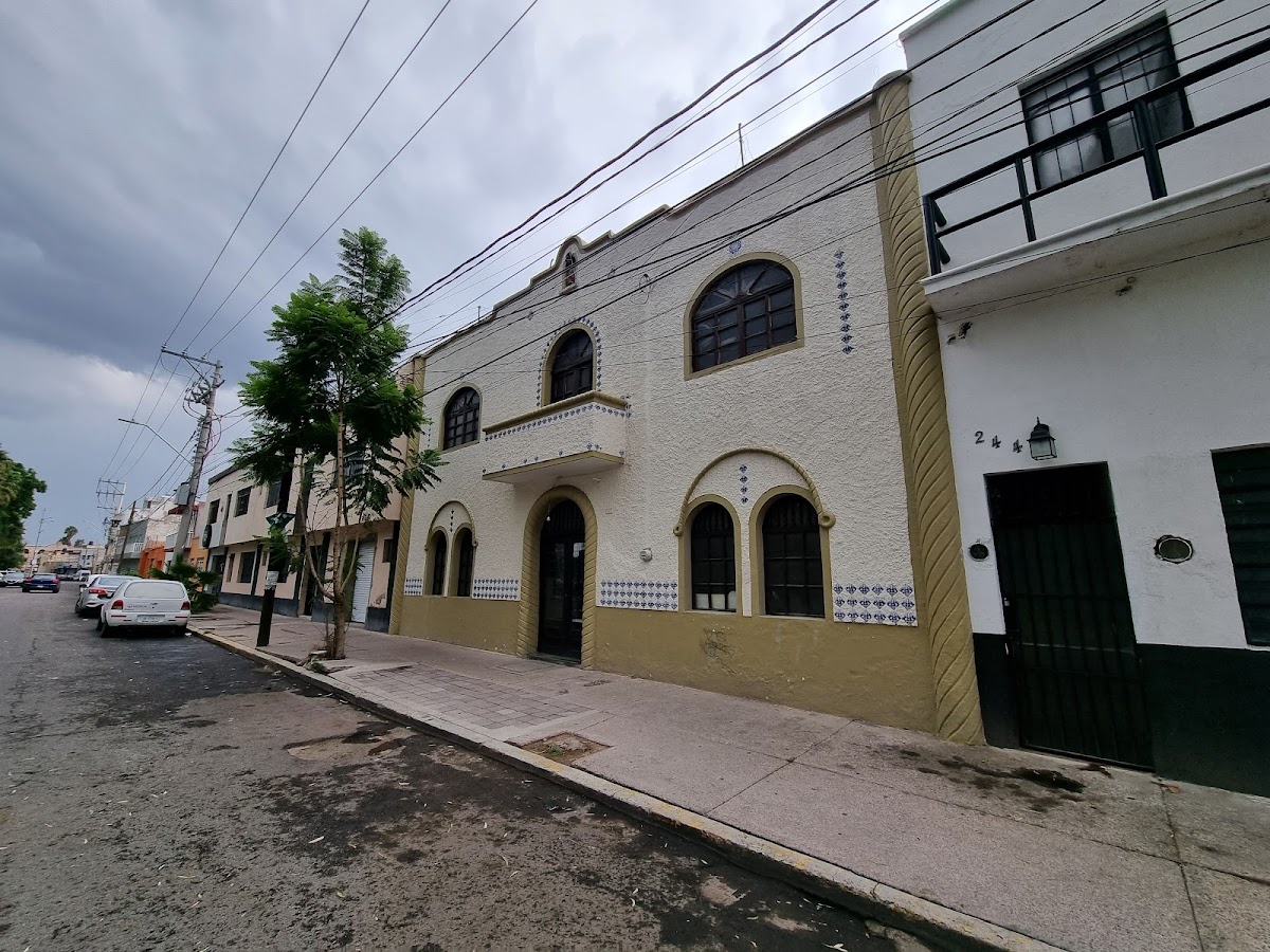 Hotel Alkazar