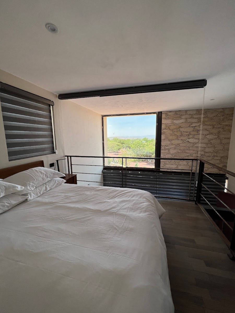 Room 9