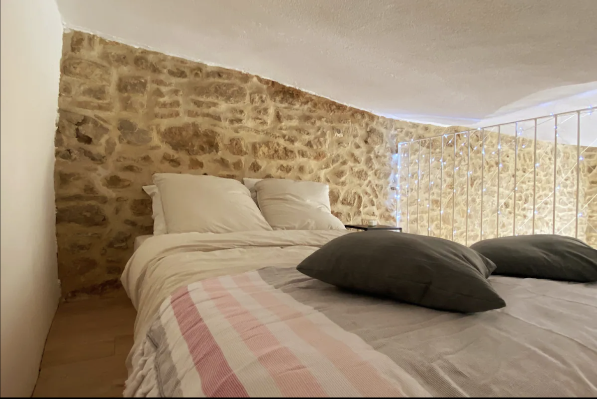 Room 1