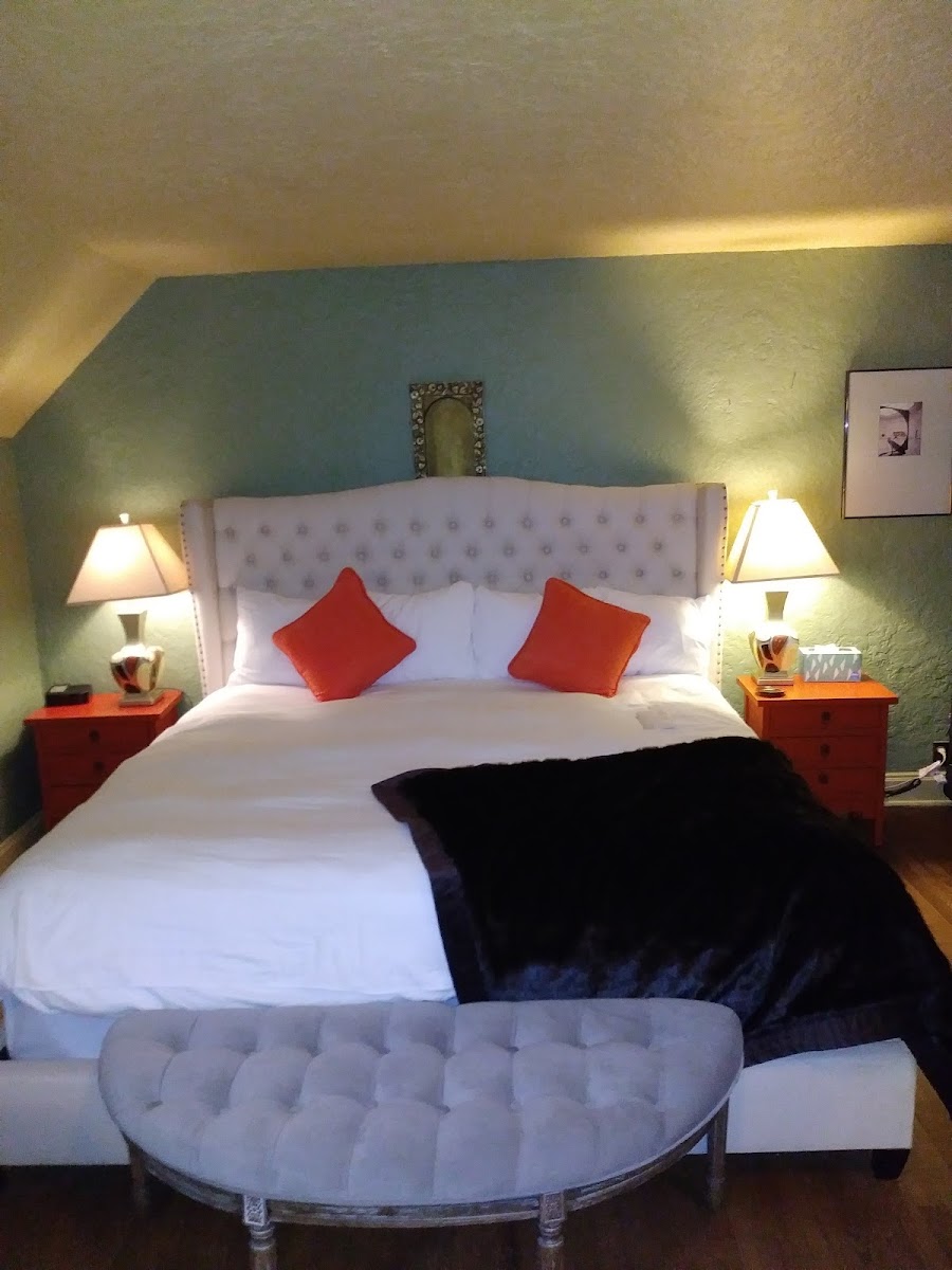 Room 9