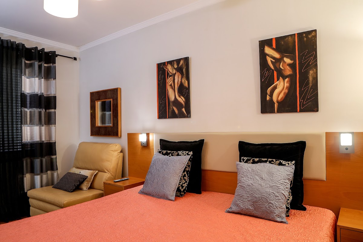 Room 8