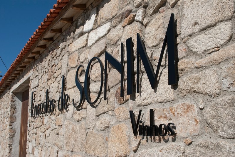 Encostas de Sonim- Vinhos