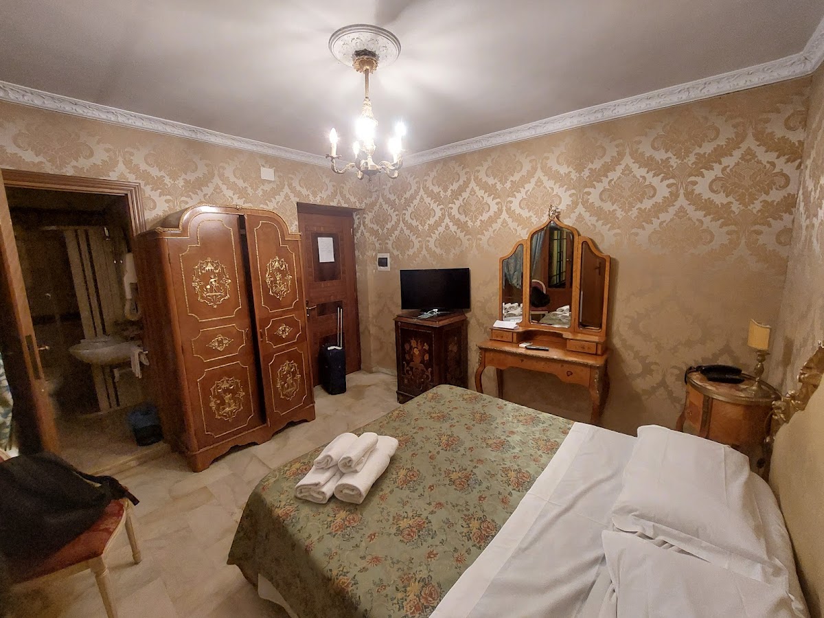 Room 9