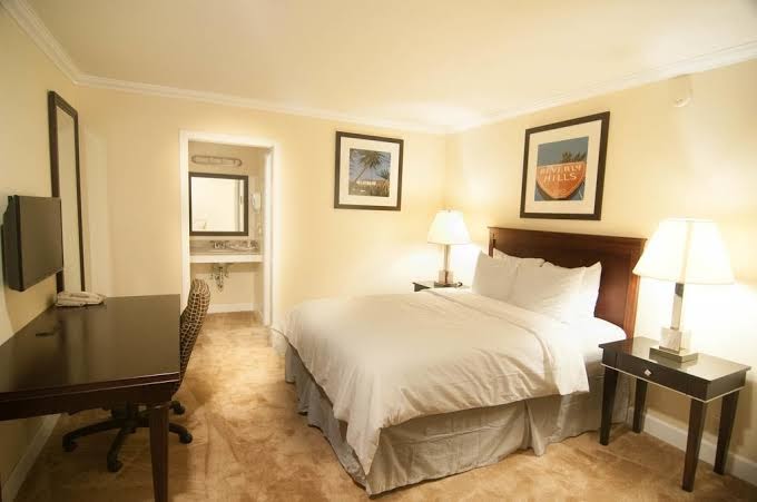 Room 9