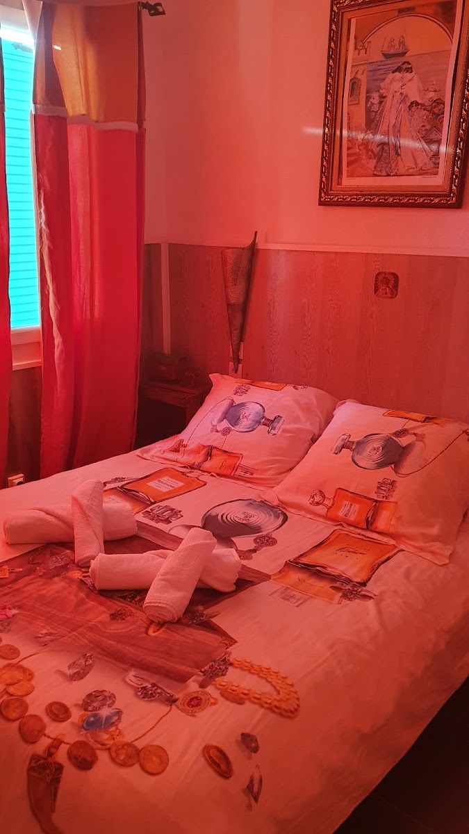 Room 9