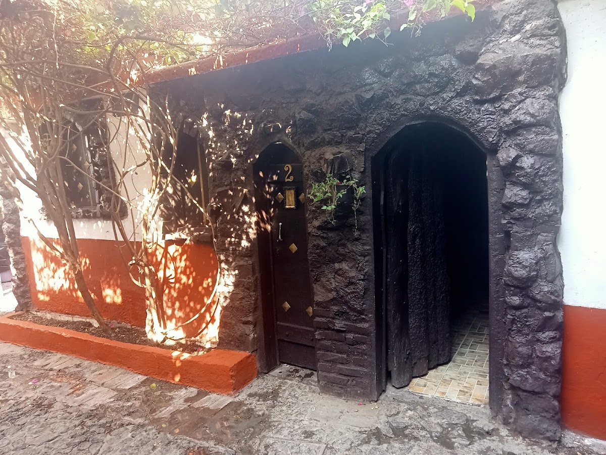 HOSPEDAJE