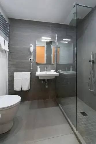 Room 4