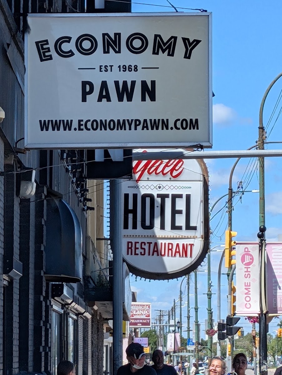 Yale Hotel