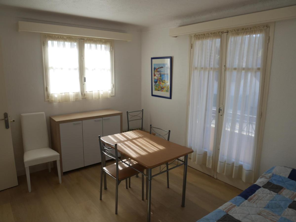 Room 2
