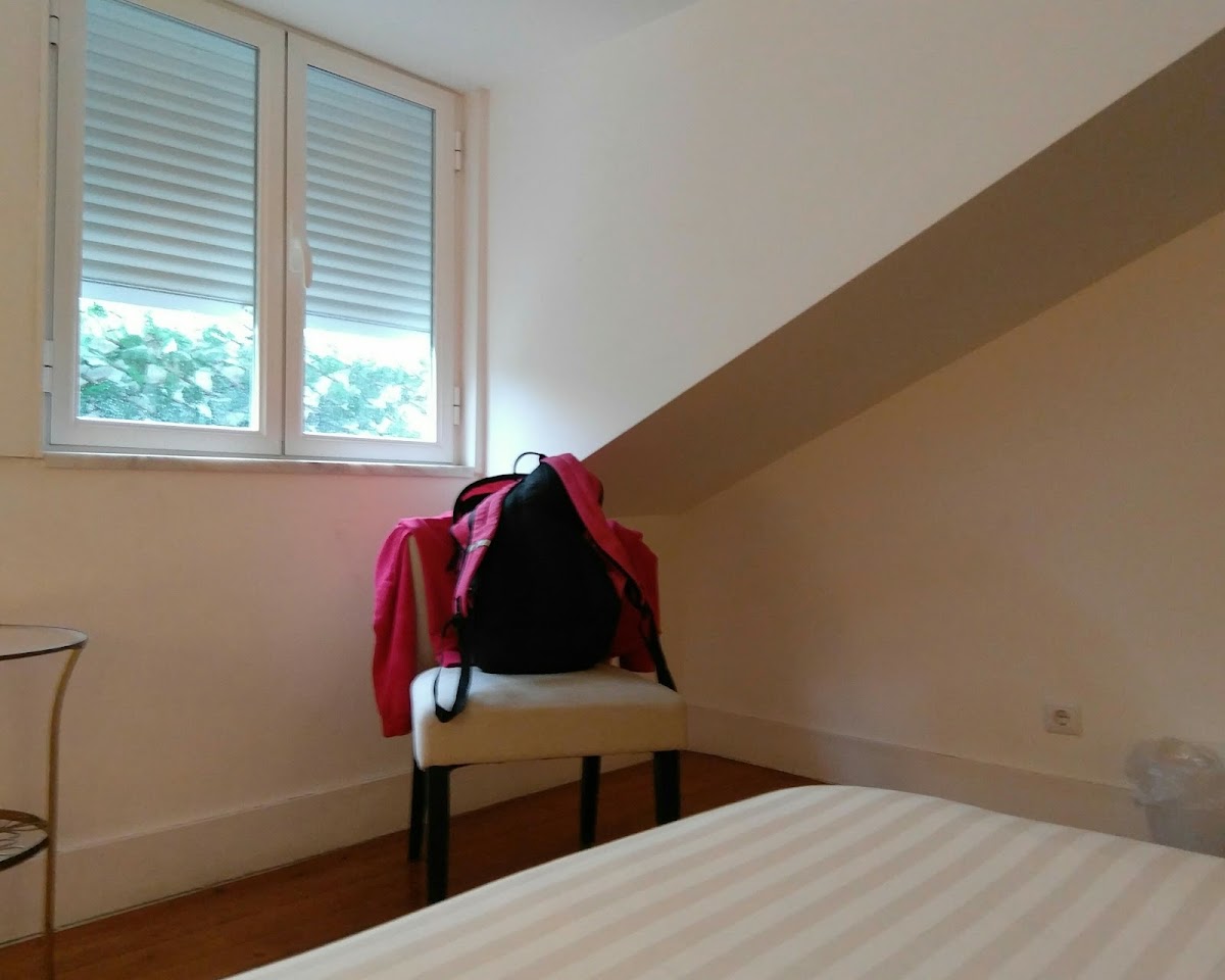 Room 8