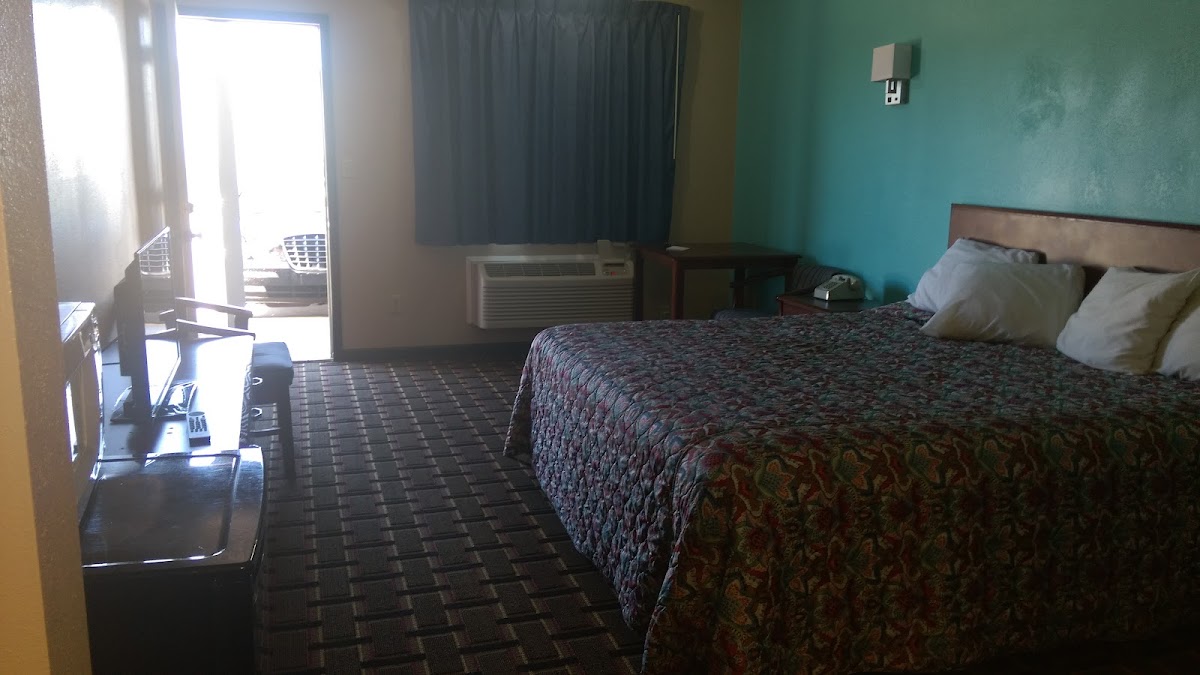 Room 8