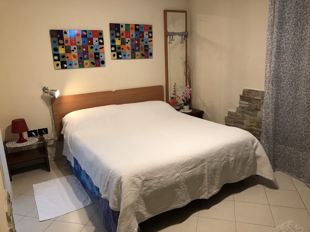 Room 9