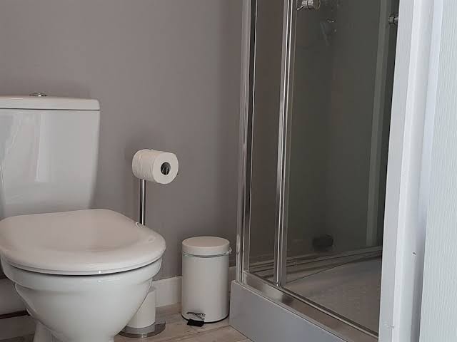 Room 9