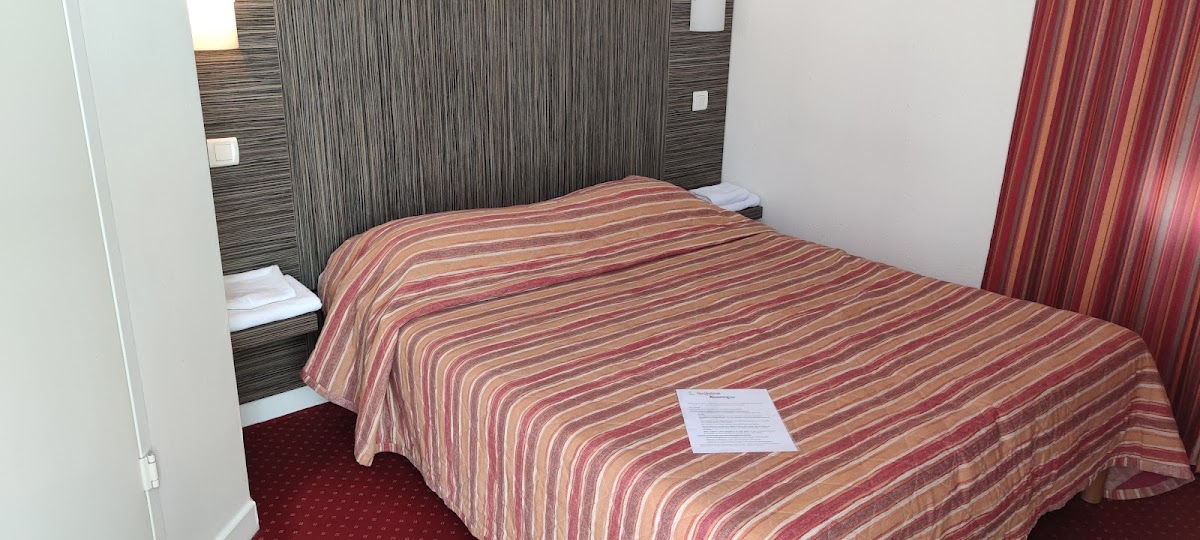 Room 4