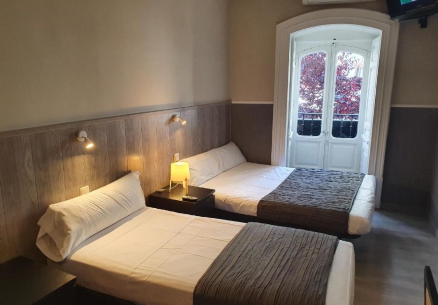 Room 8