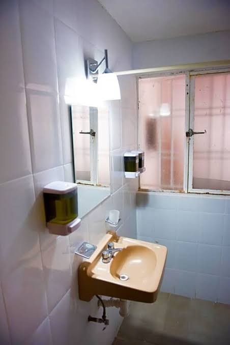 Room 8