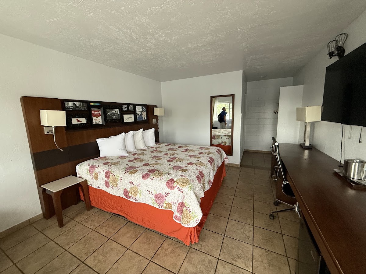 Room 9