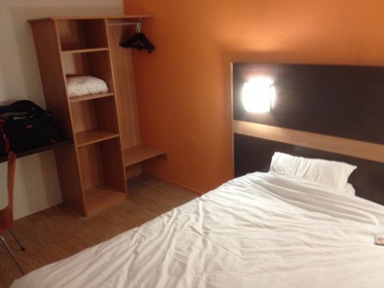Room 3