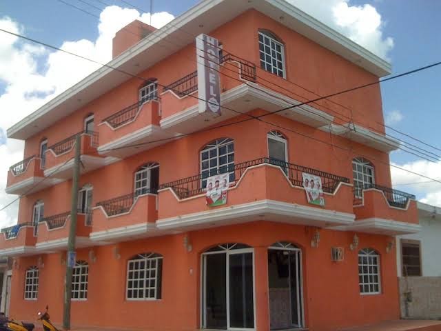 Hotel Baroni