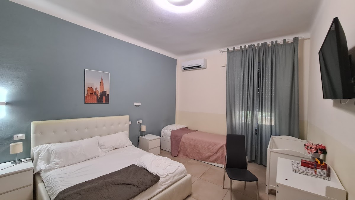 Room 8