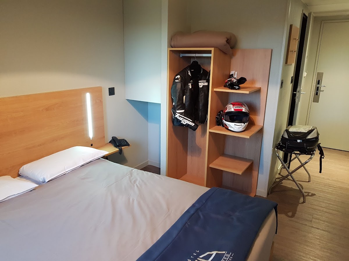 Room 4