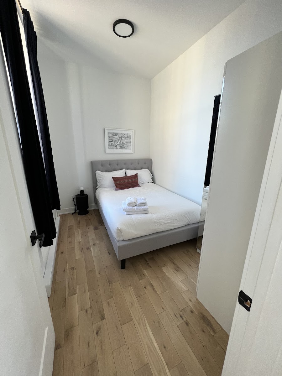 Room 9