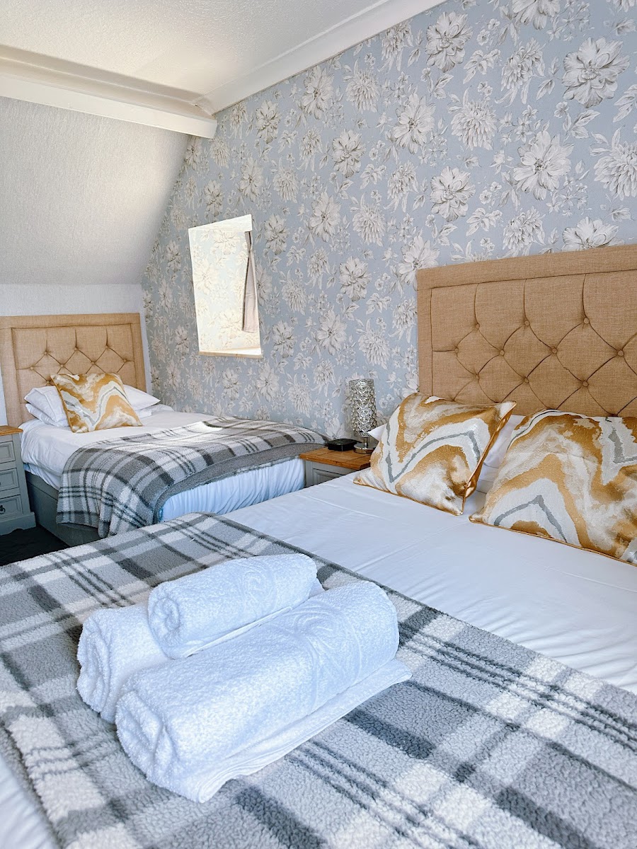 Room 8