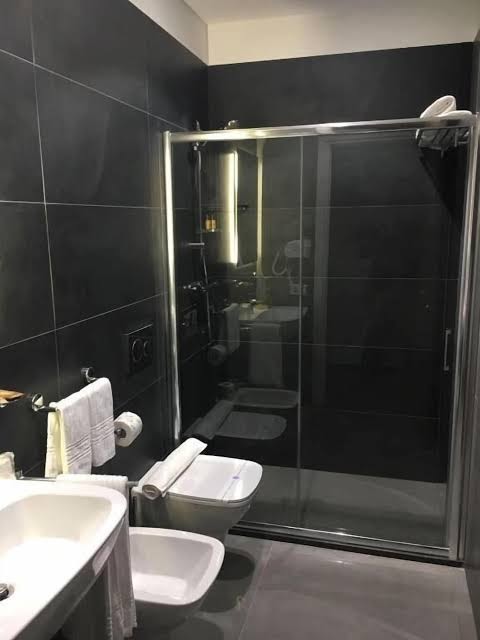 Room 6
