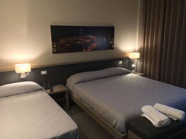 Room 9
