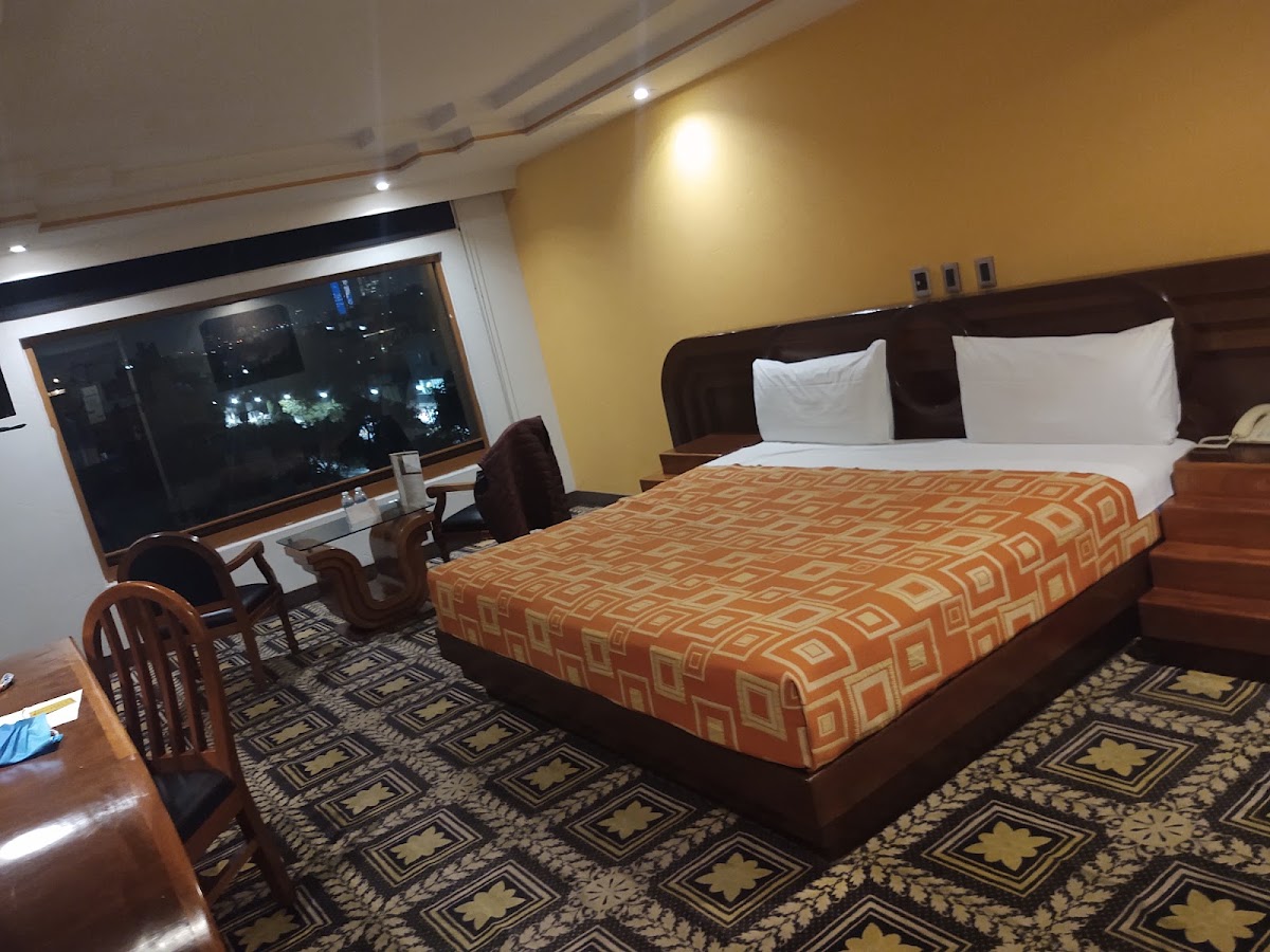 Room 8