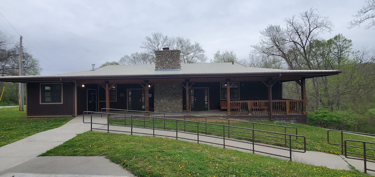 Wa-Shaw-Tee Lodge