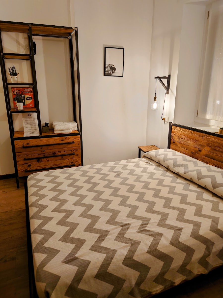 Room 8