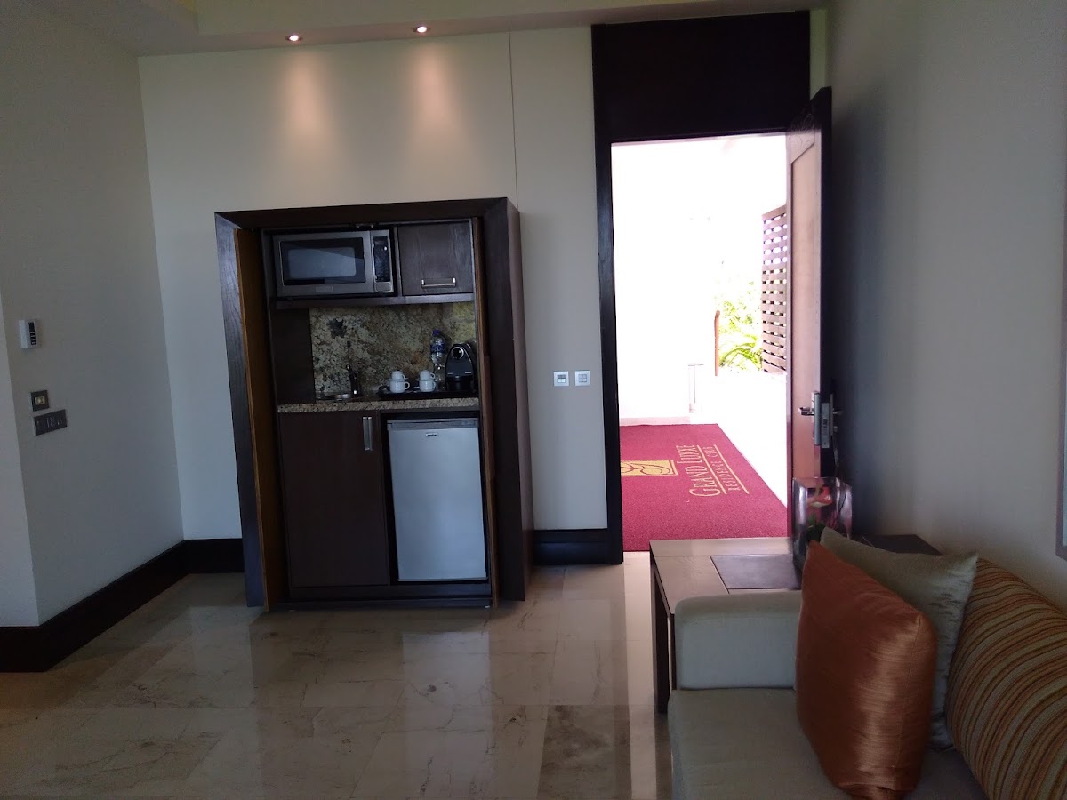 Room 8