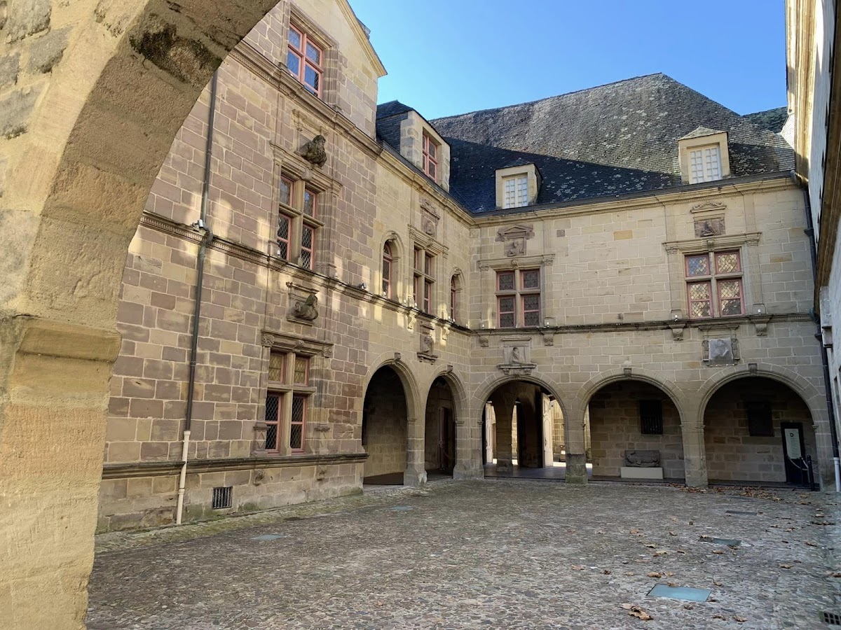 Labenche Museum of Art and History