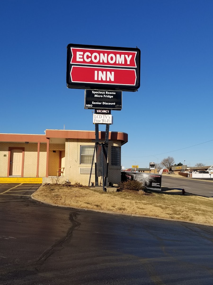 Economy Inn Pratt photo 3
