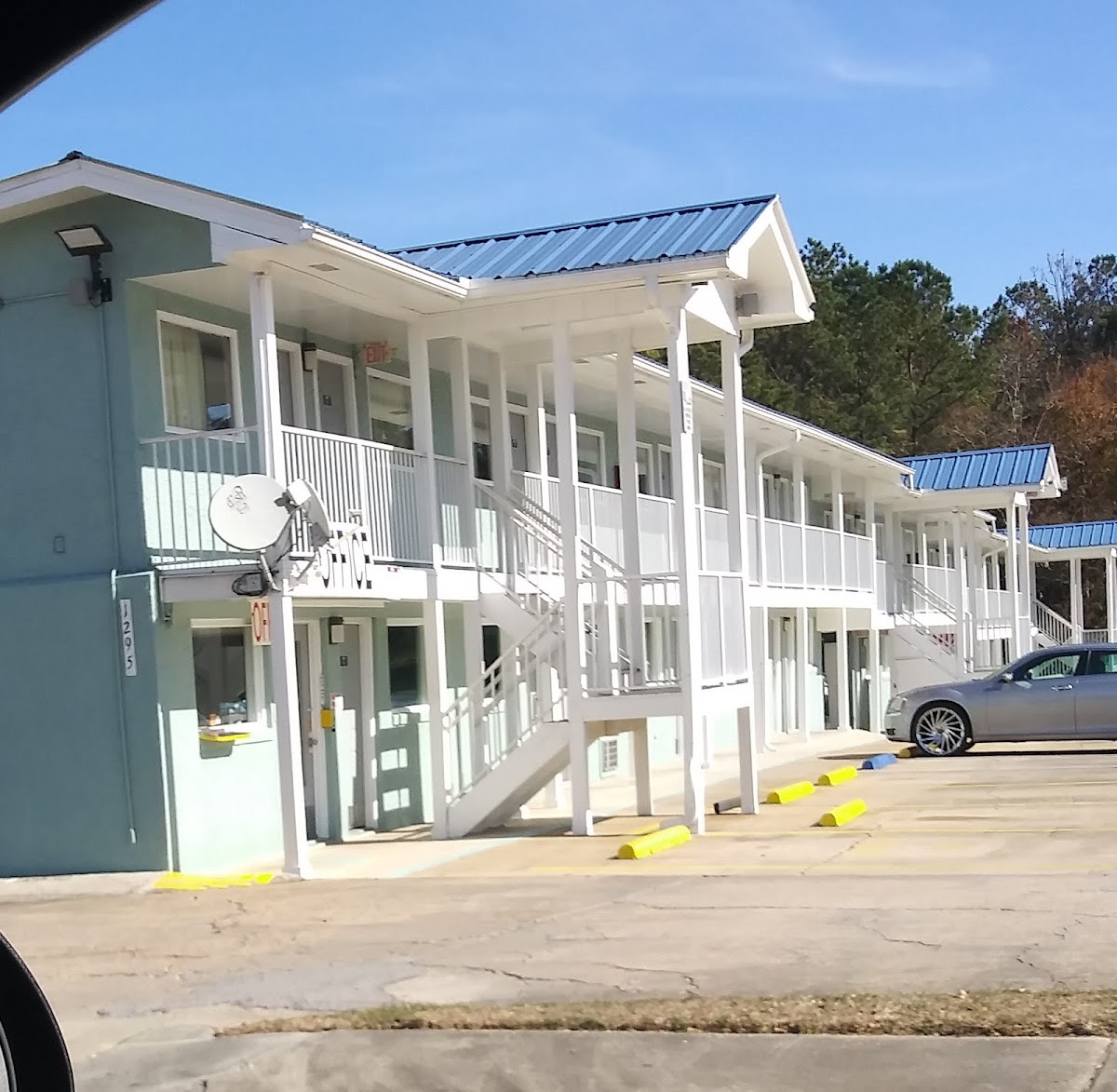Sundown Inn
