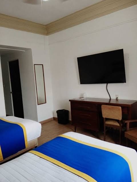 Room 9