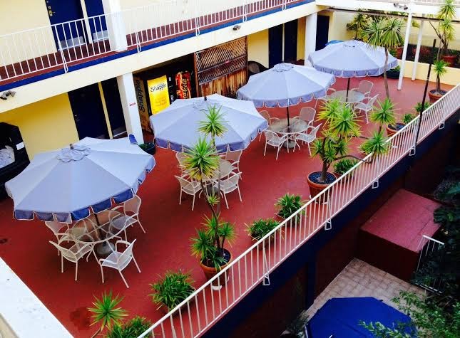 Oasis Inn