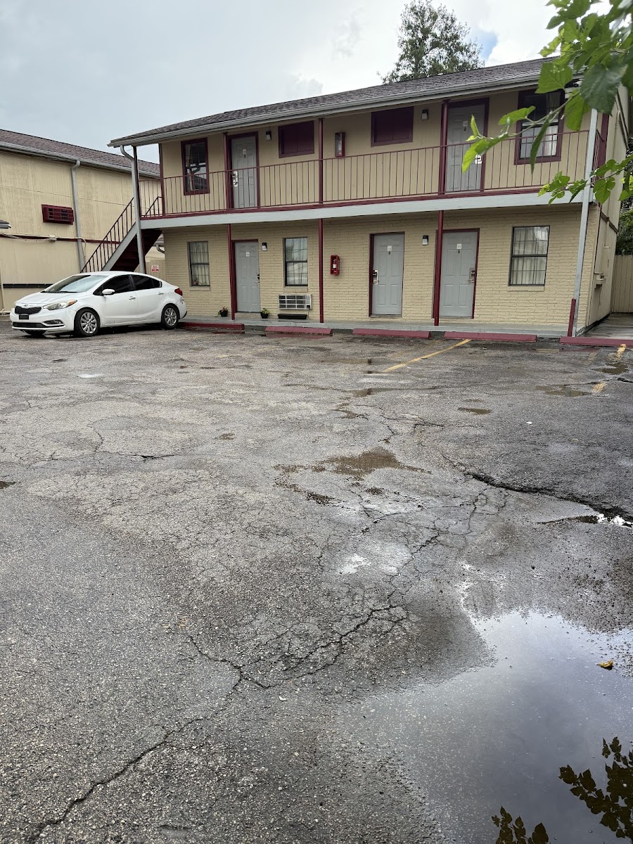 Motel King