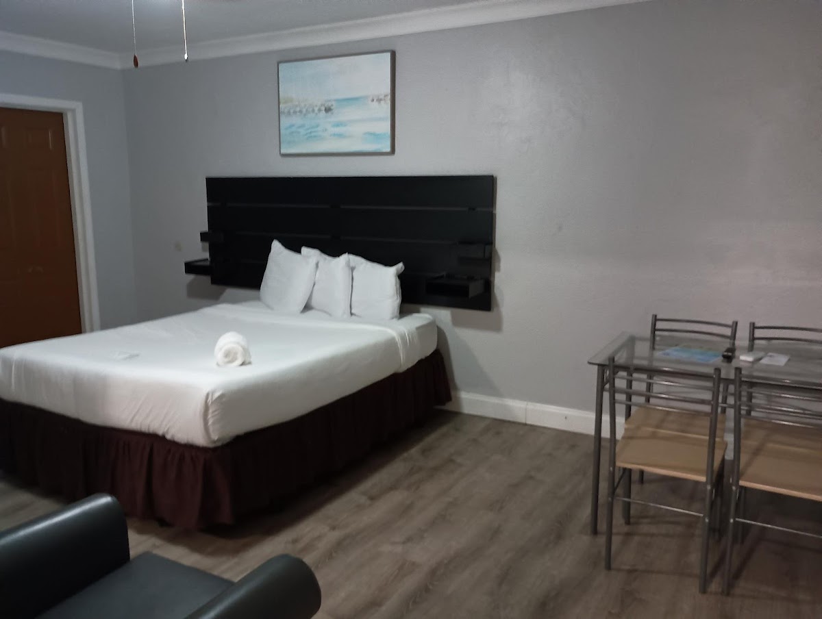 Room 4