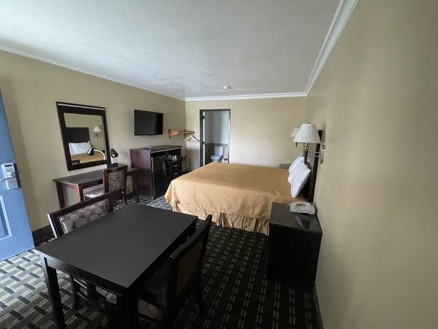 Room 4