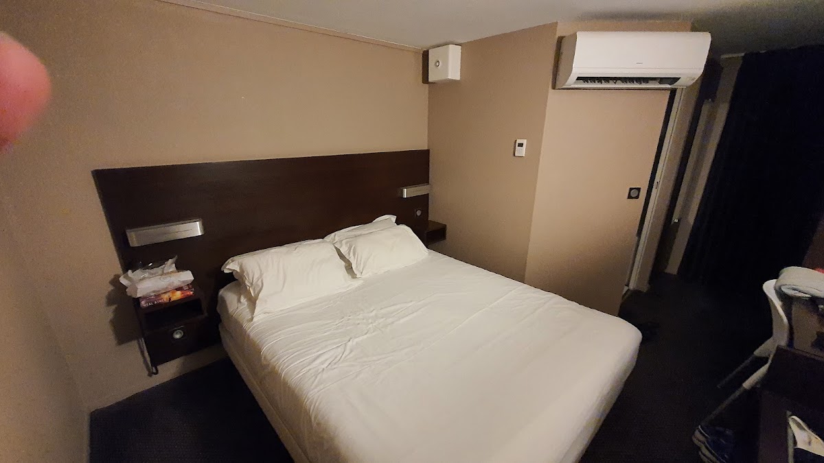 Room 4