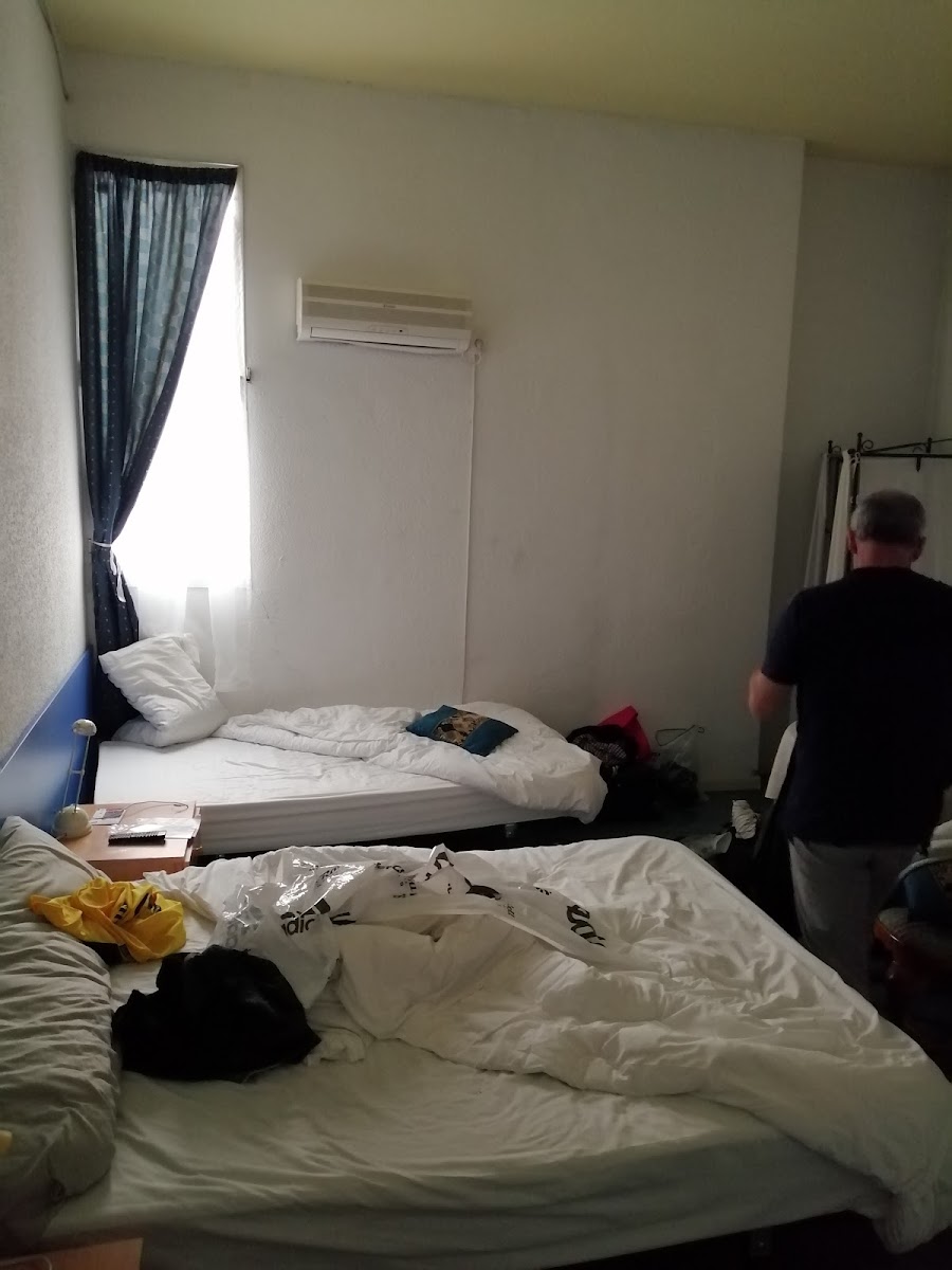 Room 9