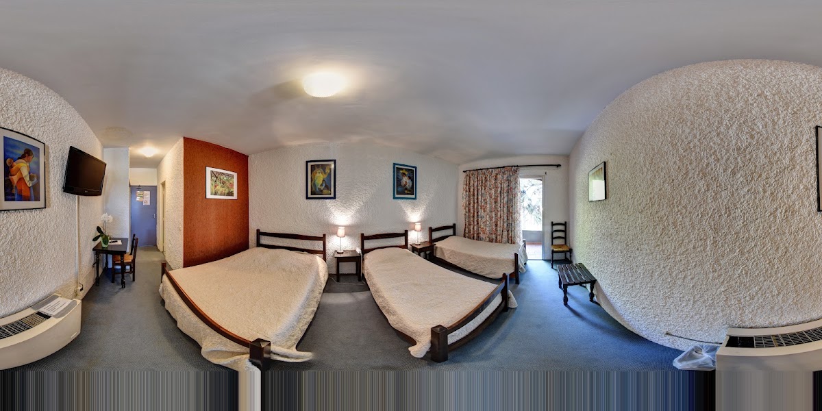 Room 8