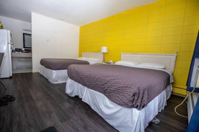 Room 8