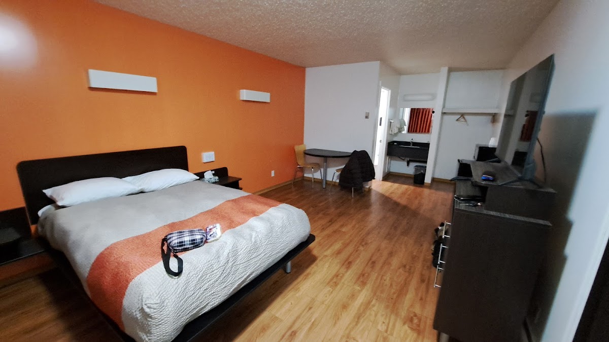 Room 9