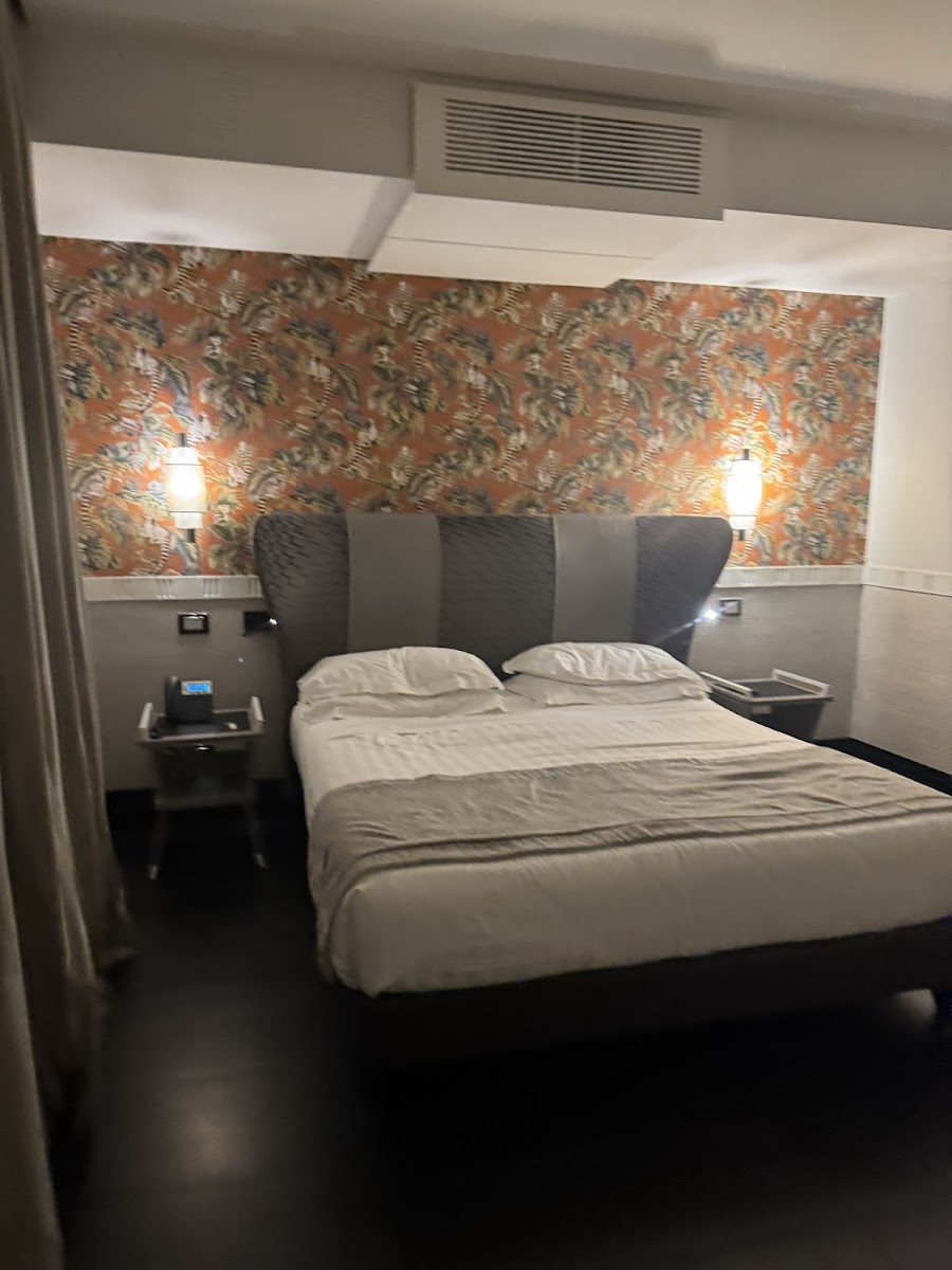Room 4